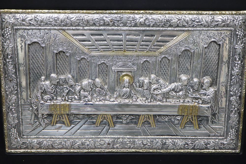 A silver compact, silver heart vesta, Russian silver-mounted Last Supper plaque, spoons and sundries